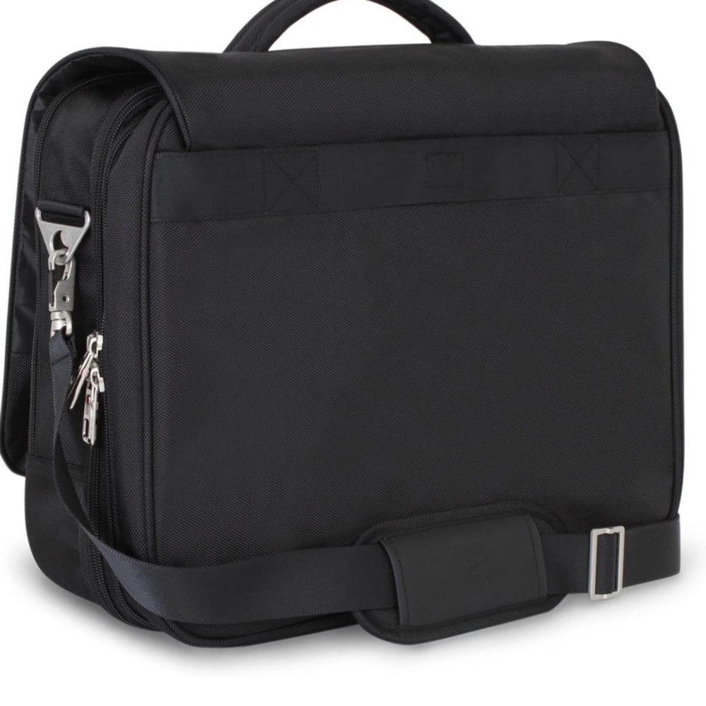 Swiss Gear SA8733 Black TSA Friendly ScanSmart Laptop Messenger Bag